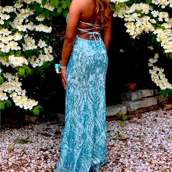 Blue prom dress - Picture 2 of 2